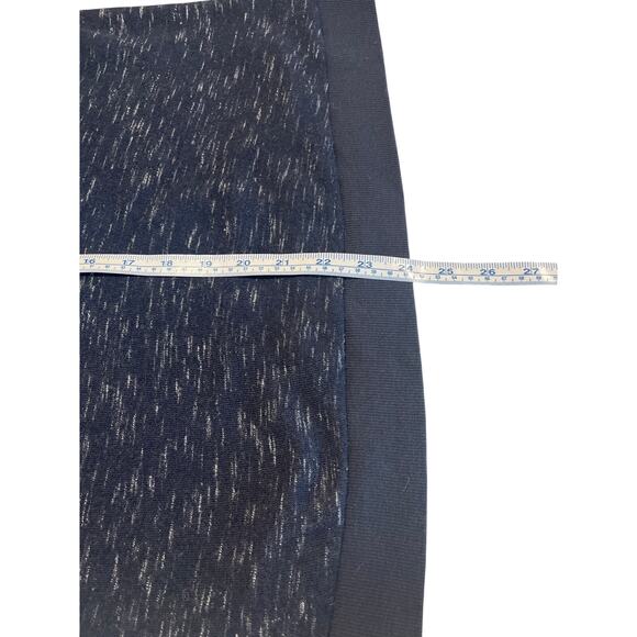 Threads 4 Thought Top Women's Size M Blue/White Fitted Waistband Casual Date - Picture 10 of 13